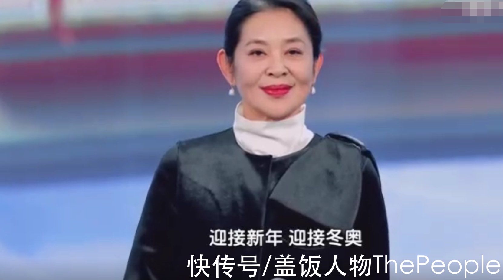 “南北”双台跨年：唐嫣美艳、王鸥抢镜，杨幂眼妆像“发光眼屎”