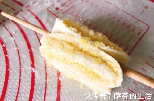椰蓉|早上要吃它，热乎乎，香喷喷，比馒头花卷香，比包子简单