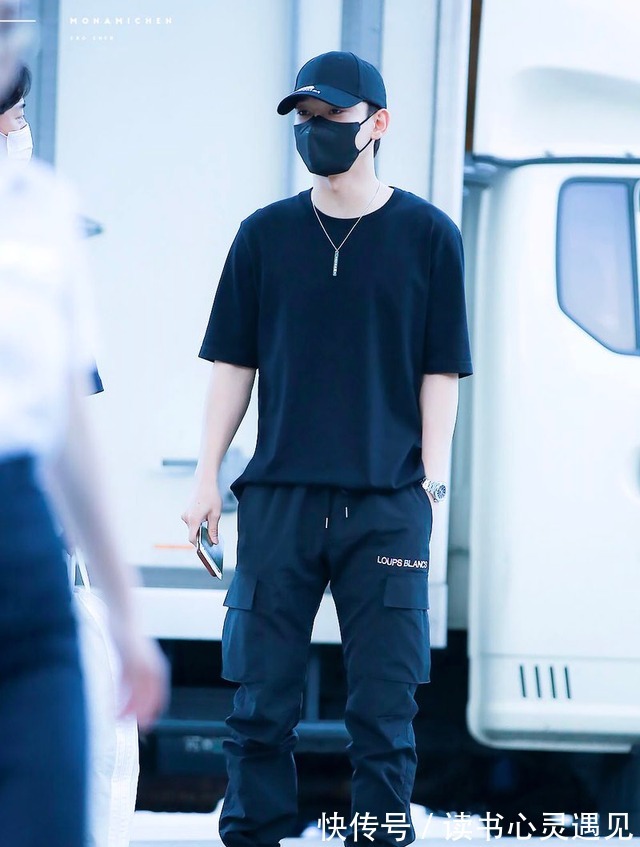 衬衫搭配 有一种懒人风格叫“黑色调”,夏日这样穿,变身潮男毫不费力!