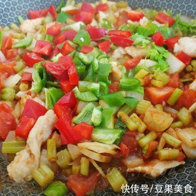 酸辣什锦焖肉片最过瘾的吃法，做一次都不够吃