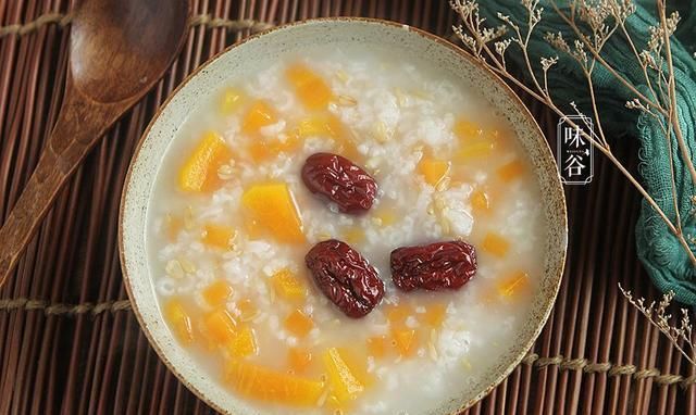 雨水至，春初寒，这6道粥要常喝，营养好消化，轻松度过整个春天