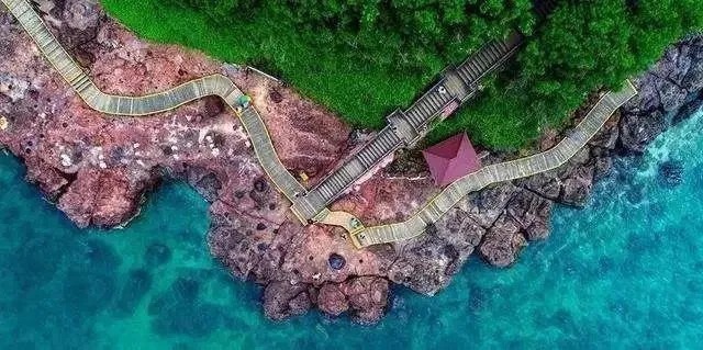 亲爱的闺蜜|亲爱的闺蜜：这10个绝美旅行地，我们一年去一个，可好？