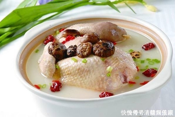 君姐|天然“黄体酮”终被发现,女士常喝,养颜抗衰,55岁还是少女脸