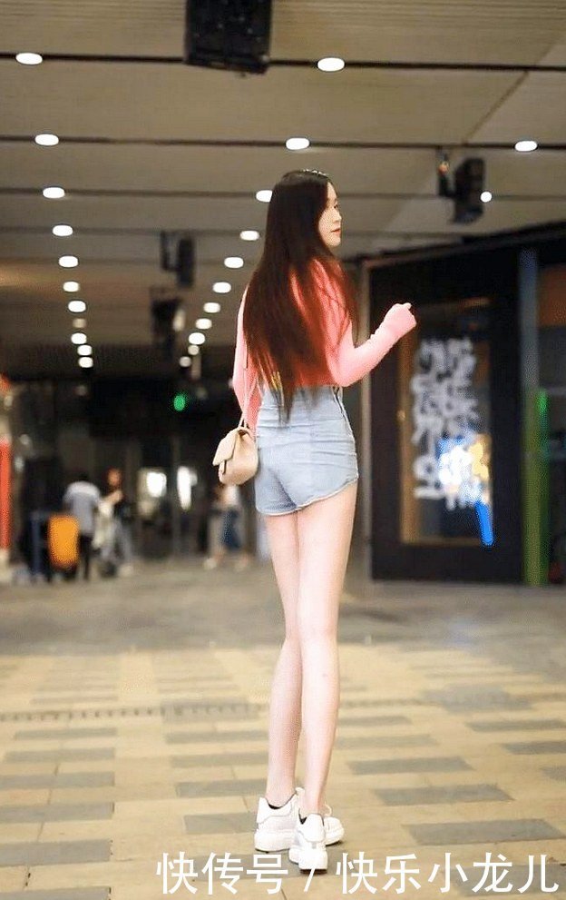 夹克|白色的夹克,俏皮又可爱,保守女孩穿搭