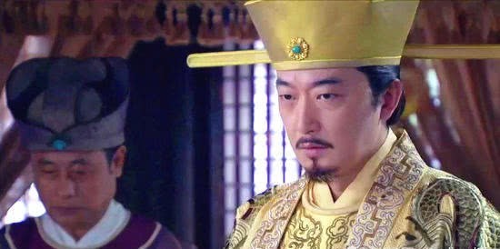 金匮之盟|黄袍加身赵匡胤,为何在烛光斧影当晚暴毙,死后为何是兄终弟及?