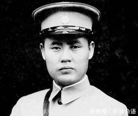 老蒋|鲜为人知!平津战役前,老蒋曾派军统对傅作义下手,是谁救了他