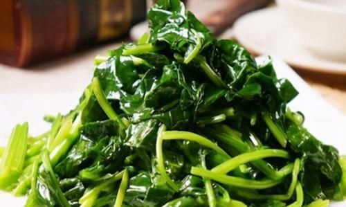  女性|女性养生常吃三种食物，延缓衰老，排毒养颜，好处多多