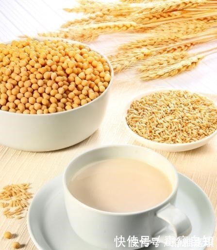 “豆浆”经常推荐大家饮用,那在家制作豆浆时需要注意什么