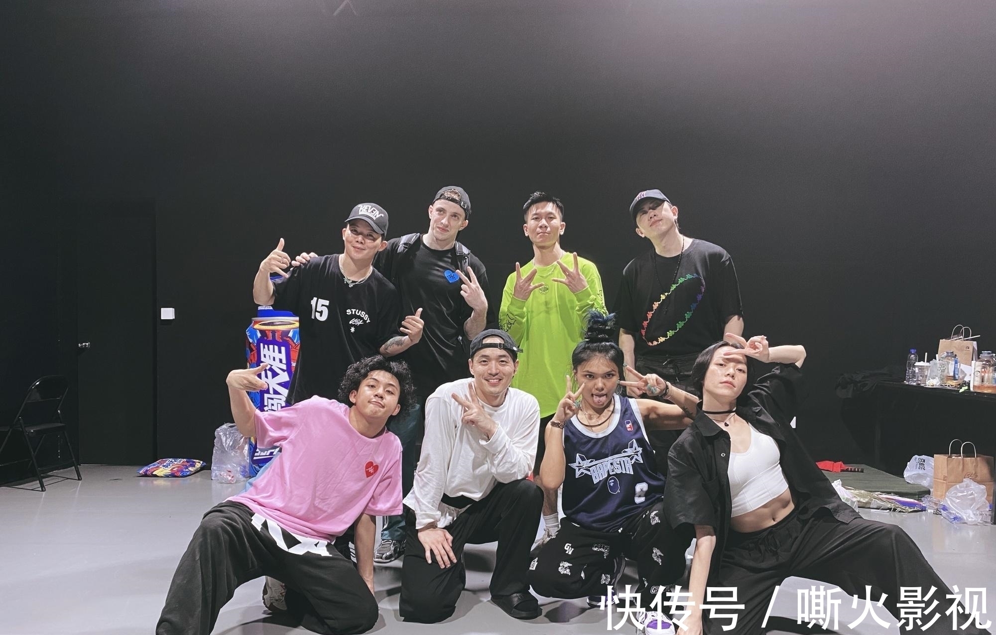 《街舞4》一顿火锅搞出炸裂全场的作品,杨凯功劳可比村上大多了