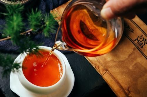 肝硬化|26岁老师患肝硬化,一年后恢复正常,医生:1物吃一口相当于4斤枸杞