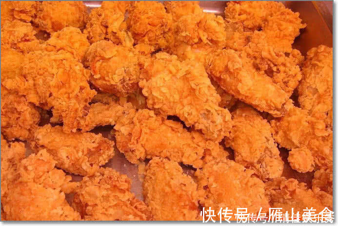 热量比“猪油”还高的零食，00后拿来当早餐，“大象腿”甩不掉