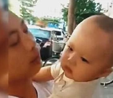 爸爸|爸爸不经同意偷亲宝宝,谁知宝宝生气了,接下来的举动妈妈乐哭了