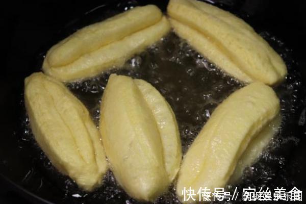 想吃油条不用出去买!方法和配方全告诉你,学会都可以开店了