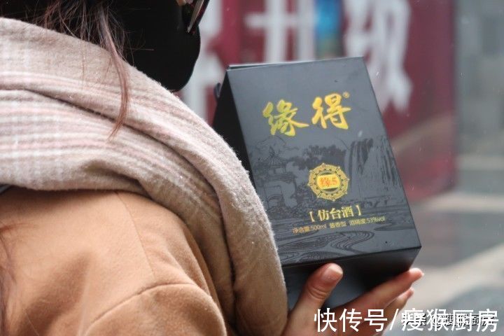 美酒|甘肃又一名酒“陨落”，曾多次登央视宣传，今却摆在货架上积灰