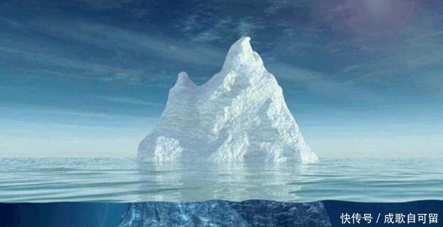 当年泰坦尼克号是被冰山撞沉的,船上的人为什么不到冰山上避难呢