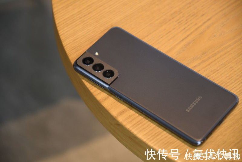 三星|上市半年暴跌1800元!8G+256G,安卓机皇已到入手绝佳时机