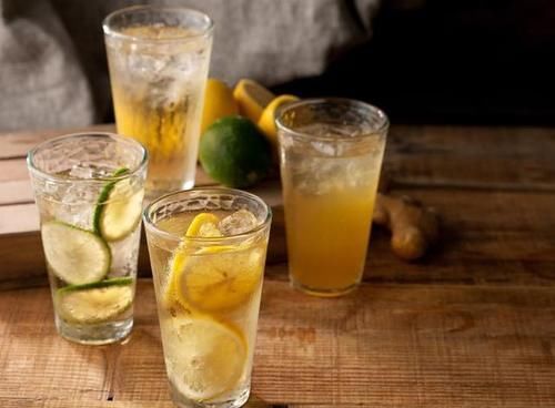 经期|女性大姨妈期间,流出像“肉”一样的血块是啥东西?早知晓别忽视