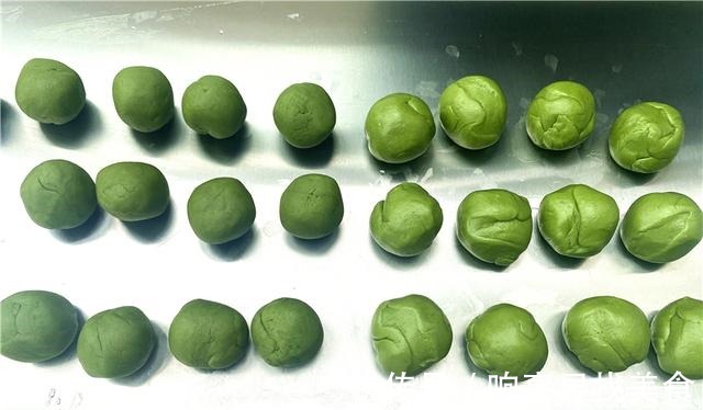 抹茶|抹茶鲜花饼，花香四溢酥到掉渣，一开口停不了，完美配方一学就会！