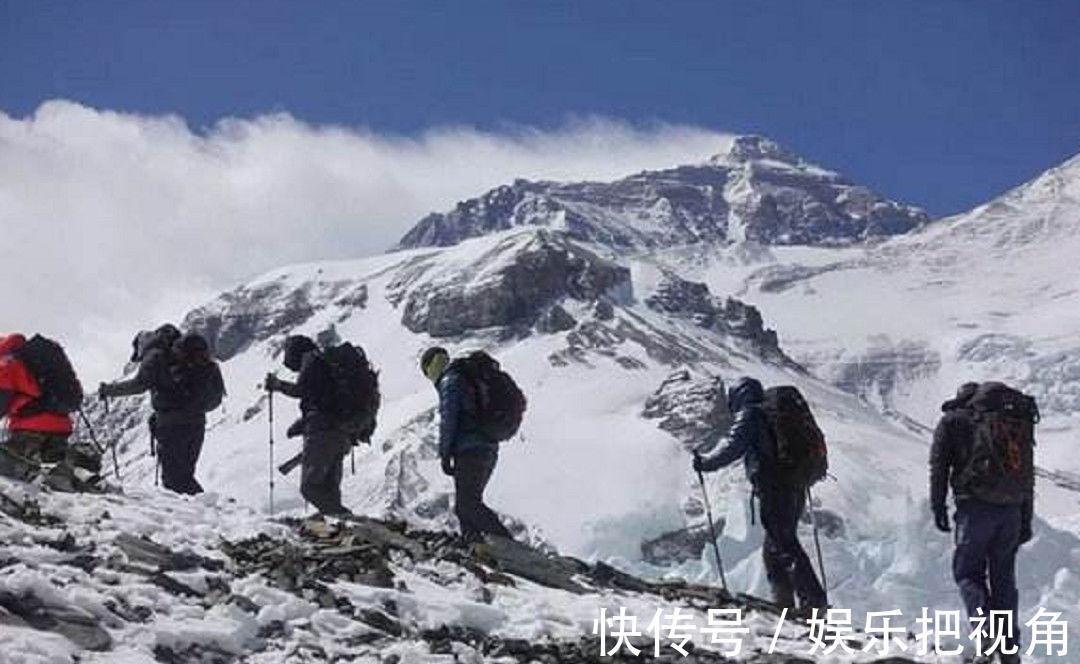 藏羚羊|珠穆朗玛峰：大自然杰出的山脉，登山者心中的旗帜