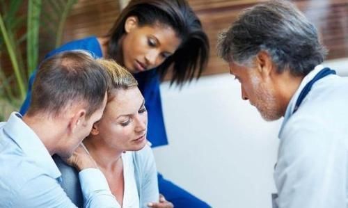 情绪|为什么女人易患抑郁症,可能很多人不太清楚,花点时间看看吧