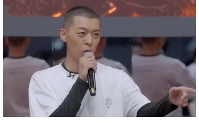 g组员变更爆冷门三连，《披荆斩棘的哥哥》第25小时演唱会选曲出炉