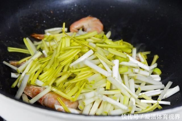 豆腐|父母都不高,孩子就长不了1米8多亏常吃“它”,个子15岁就1米8