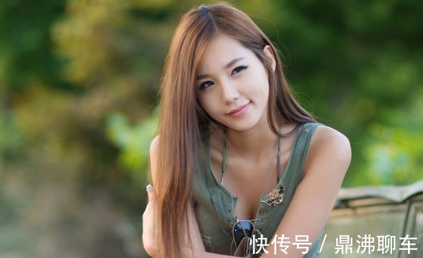 舌吻|男性喜欢伸出舌头“接吻”,有3种好处带给给女性,她十分喜欢