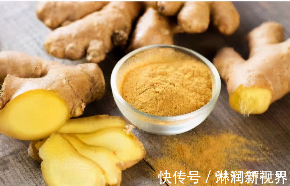 把一个牙膏挤在生姜上,真是太实用了,许多人不知道,看完试试吧