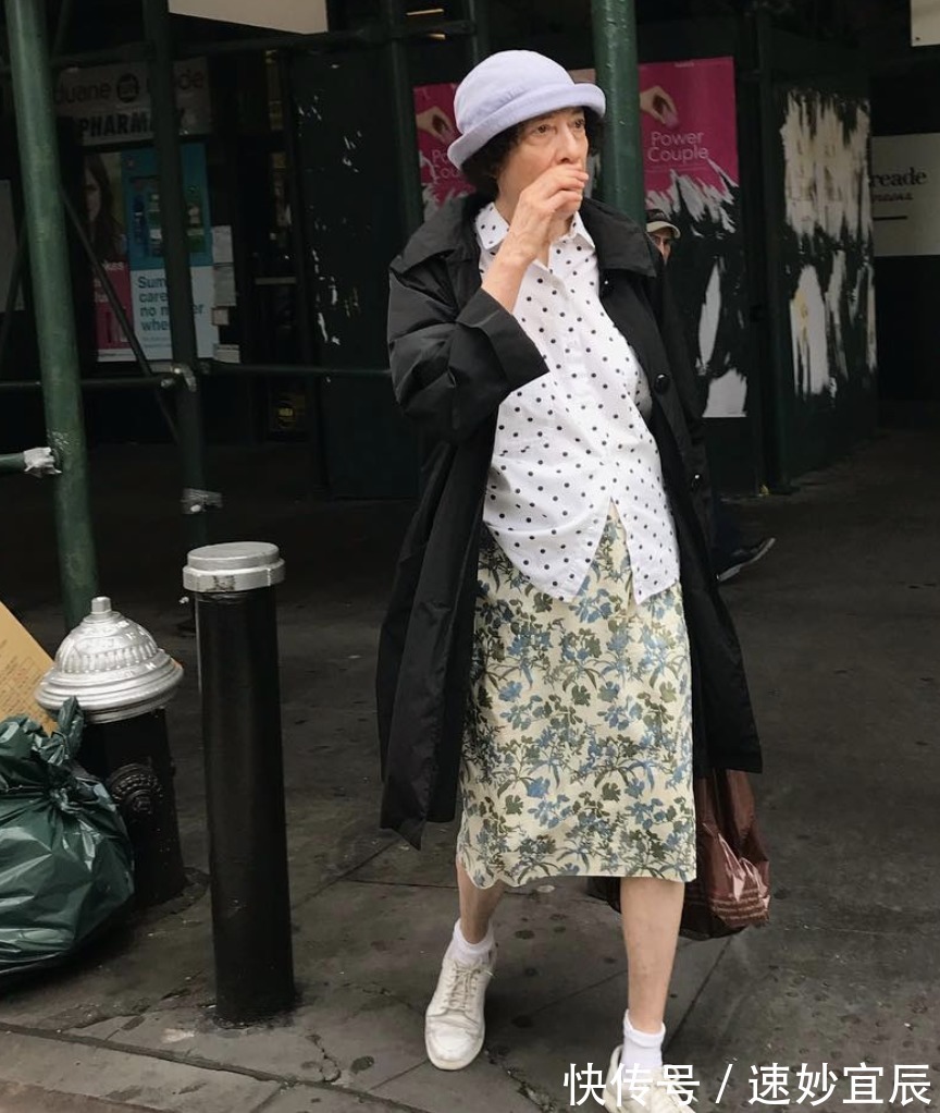 条纹衫|谁说老了不能时髦?这些60+的街头搭配好精致,气质沉稳更加分