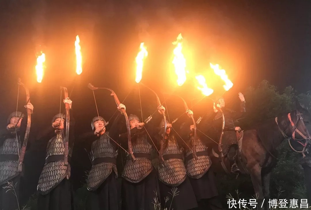 千军|男儿一怒千军难挡,抄书人投笔从戎,万里之外建立不世功勋