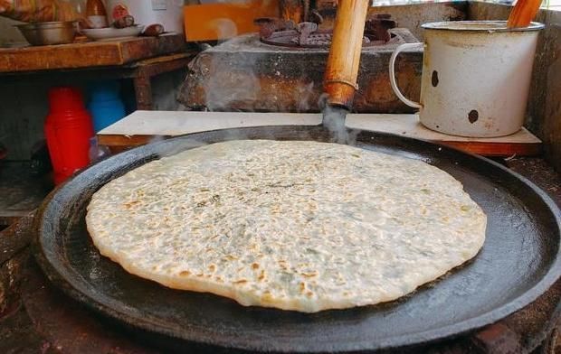 我国超适合穷游的城市，藏着数不胜数的小吃，关键是好吃还不贵！