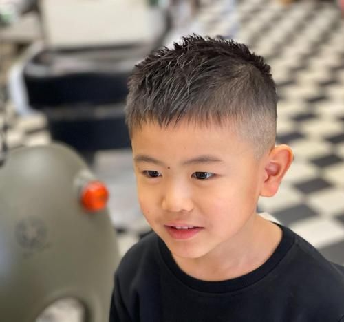 2021小男孩发型这样剪,真帅气,喜欢请收藏