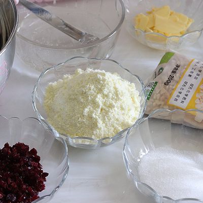 奶香浓郁牛轧糖