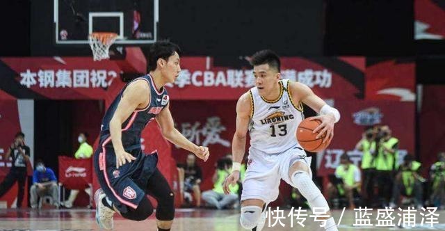 球员|辽宁队22分惨败,赛后杨鸣1举动激怒球迷,郭艾伦终究错付!