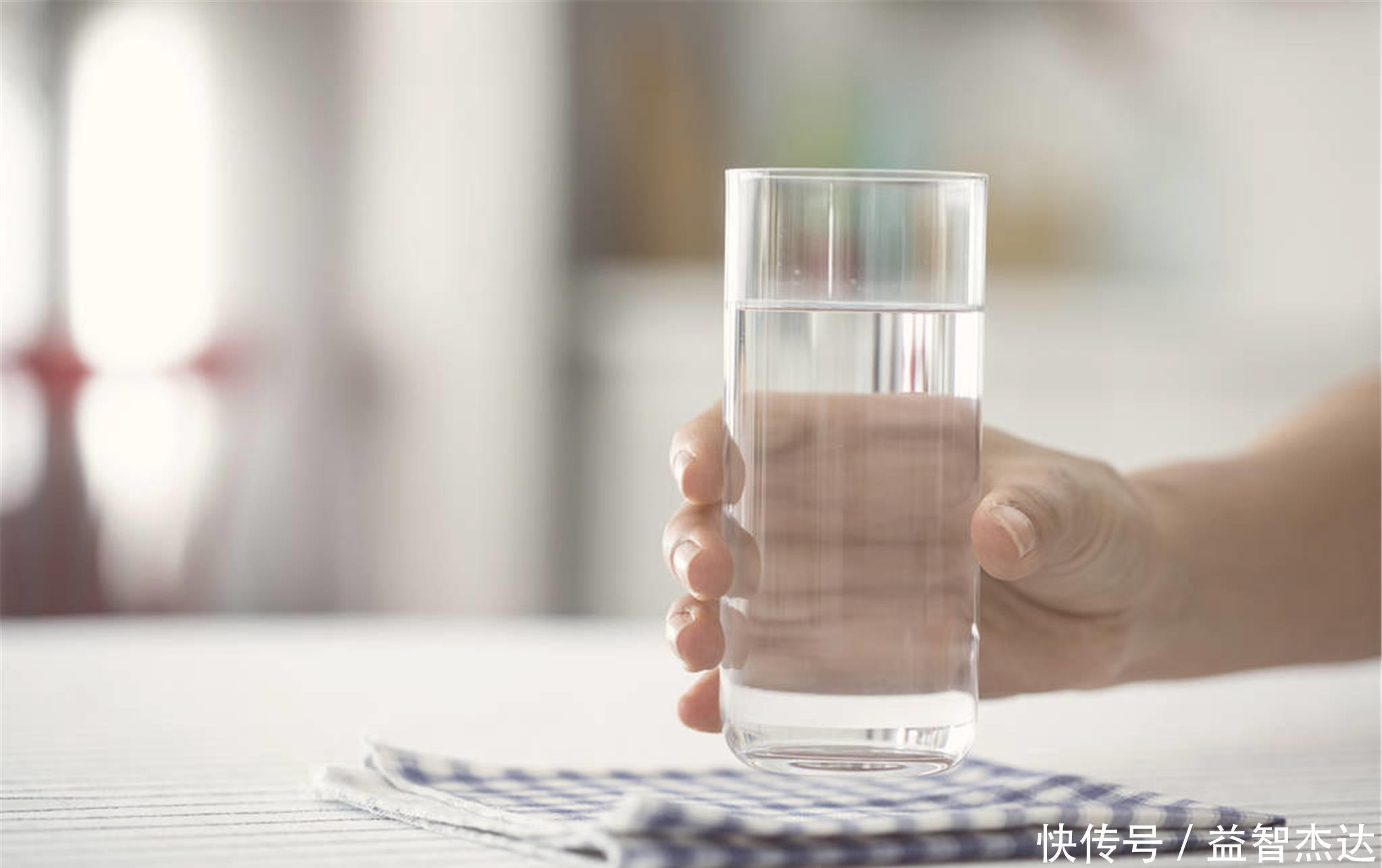 喝水|不管男人女人,这3个时间一定不能喝水,别不听劝,等吃亏就晚了