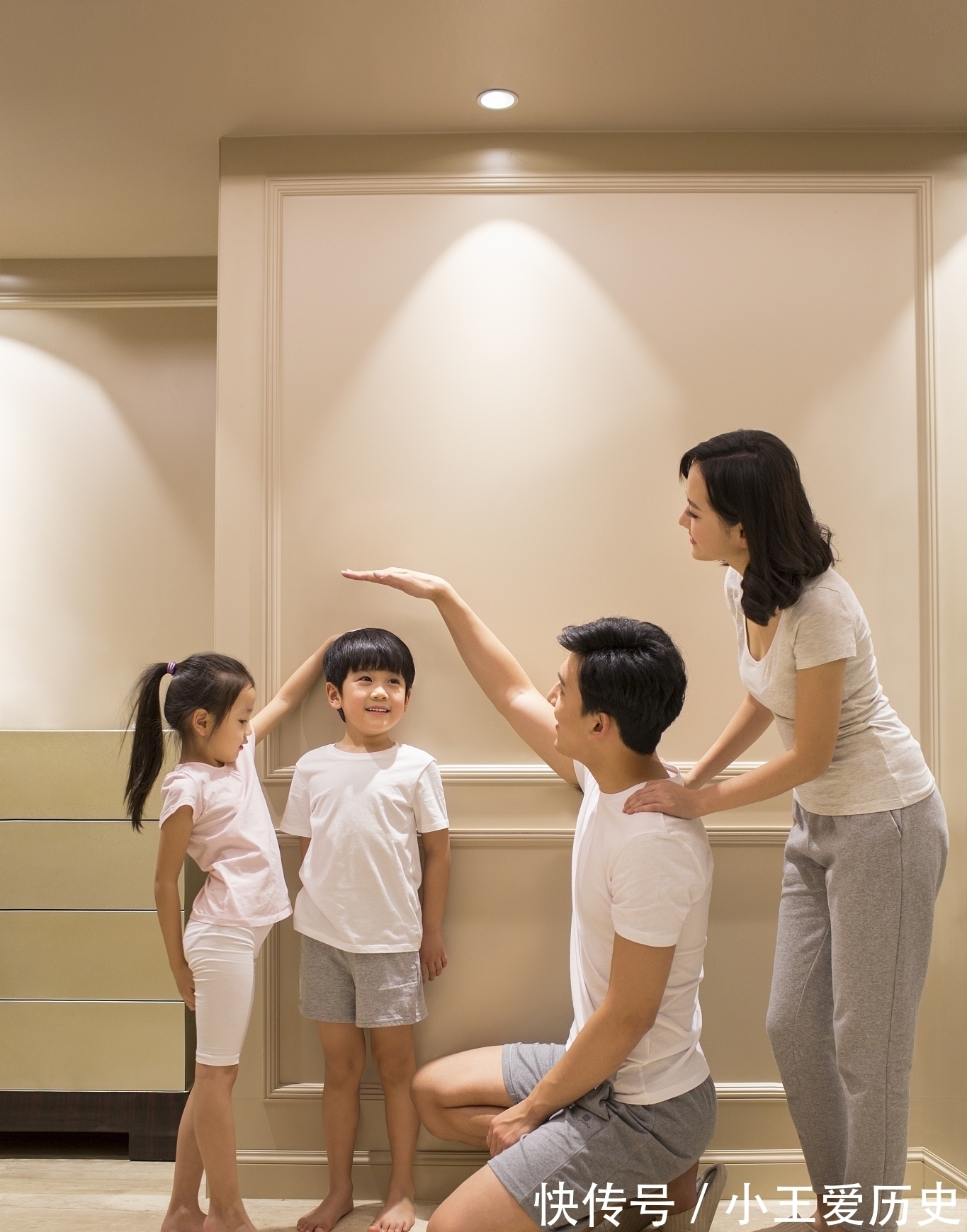 父亲|年轻时抛妻弃子,年老病重带现任逼孩子养老,儿子:去告我啊!