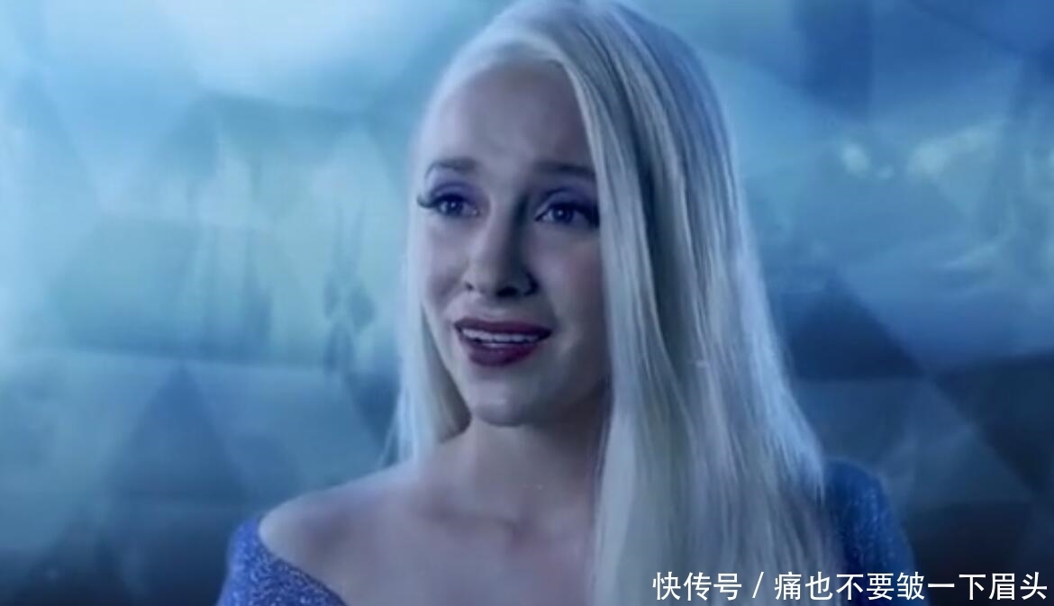 大身壮|真人版艾莎公主，嘴大身壮都没关系，戴眼镜唱真香，这是演小品吗