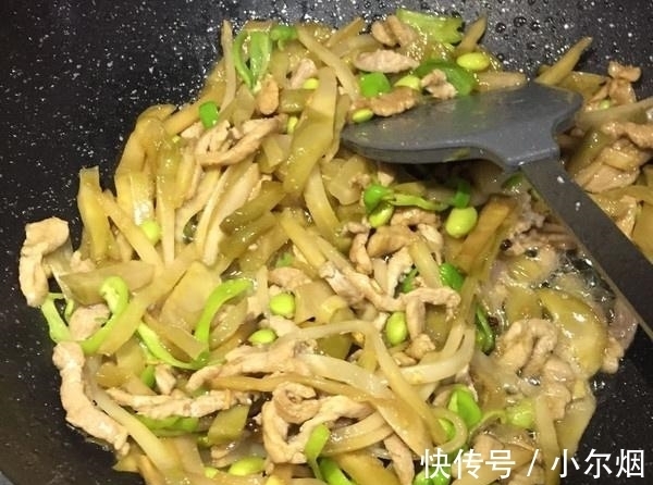 营养师随身查|它是“天然化妆品”,女人隔三差五就吃点,护肤养颜,素颜也漂亮