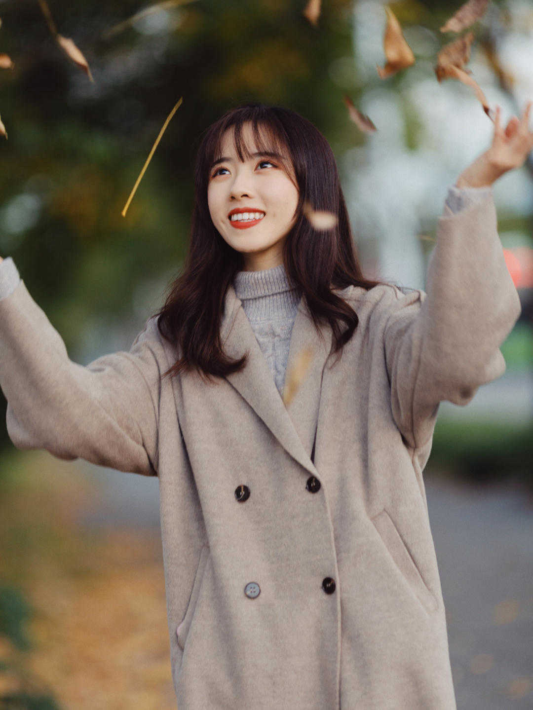 大衣|40+的女人减龄穿搭,这些风格也很精致,太洋气了