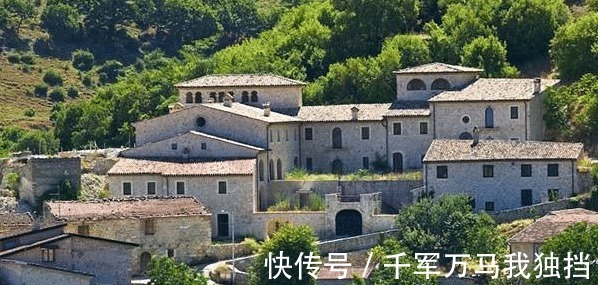 房价|上百万别墅“贱卖”8元一栋!当地只要你敢要,免费送你都行!