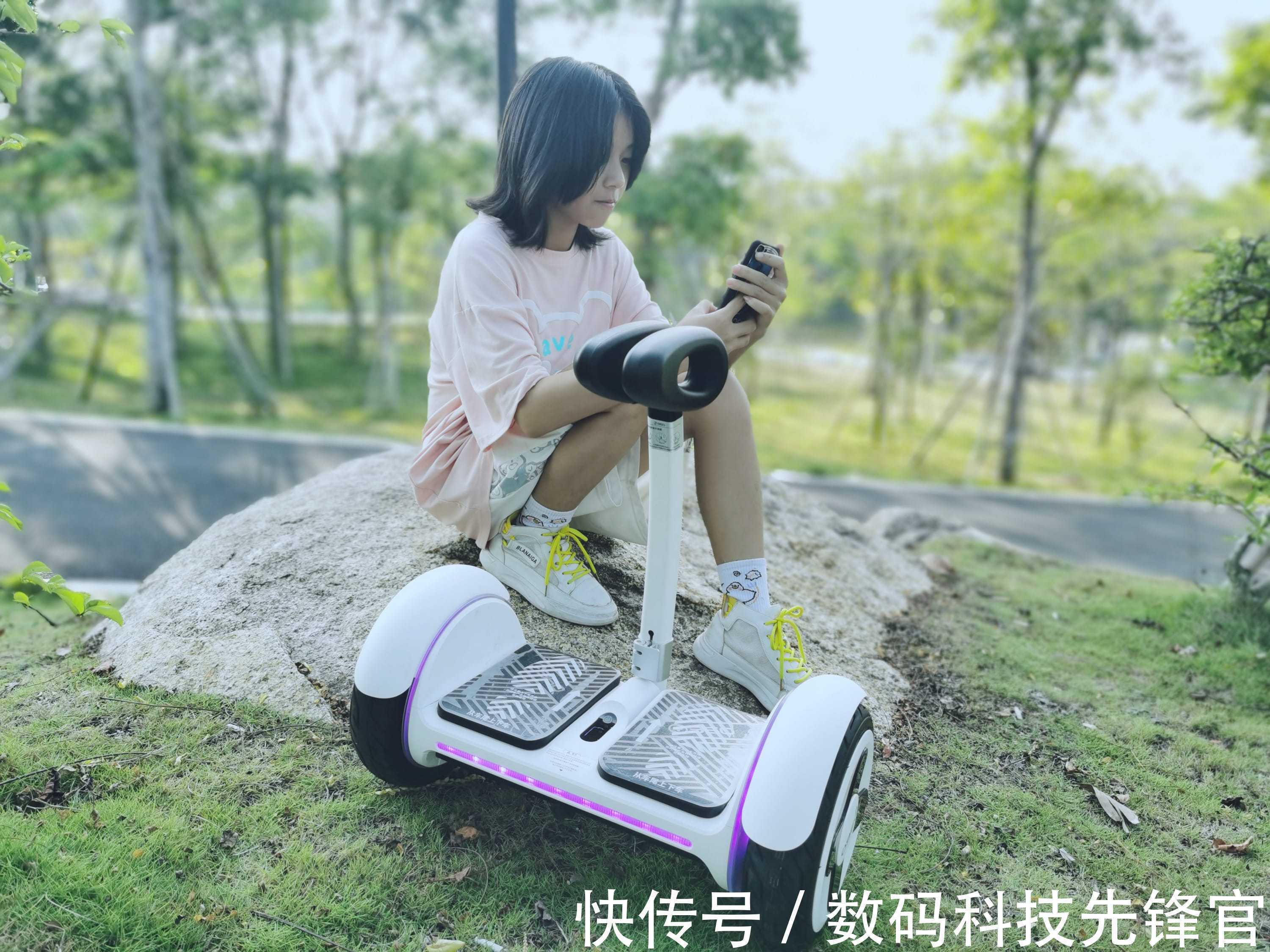 颜值与品质同时在线,华为智慧生活360平衡车 P1伴你智慧出游