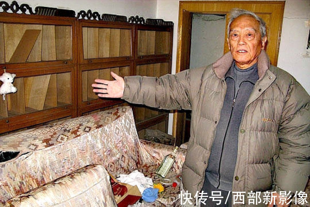 季羡林&季羡林故居被盗案始末:秘书干女儿砸窗洗劫藏书,被捕后表情搞笑