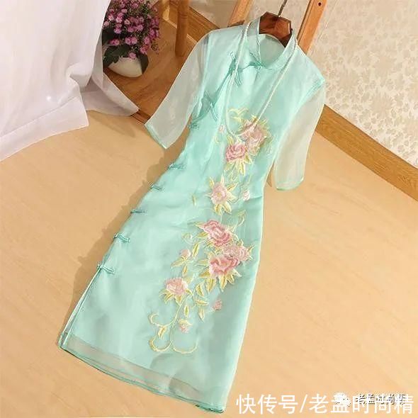连衣裙|如此精美的中国风刺绣旗袍连衣裙，华丽高端显气质，妩媚又减龄