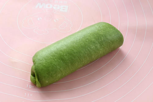 老少皆宜|抹茶和夏天是绝配，做成吐司清新甜美又好吃，营养早餐非他莫属！