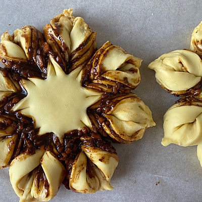 圣诞苹果肉桂雪花面包