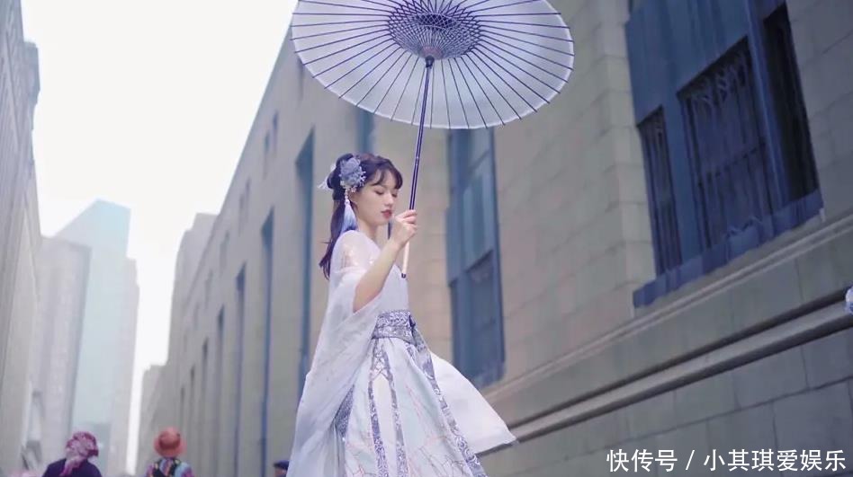 汉服|汉服又玩出新花招,圈子里的小姐姐怒了:洛丽塔娘请自重