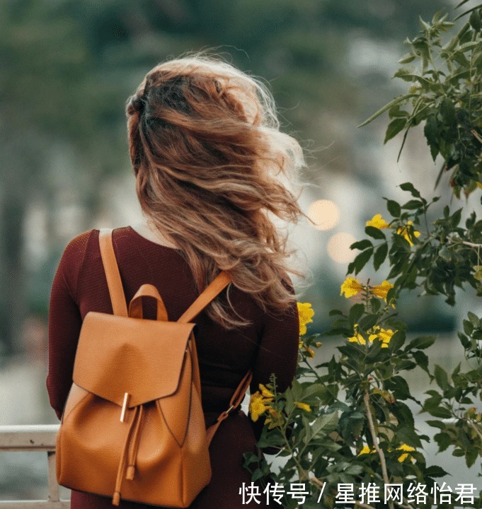 颜色|挑选包包必备三大攻略:如何让包包衬托出你的风格!