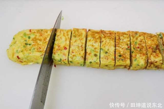早餐必备的韩式鸡蛋卷,营养美味简单易学,软软糯糯的很好吃