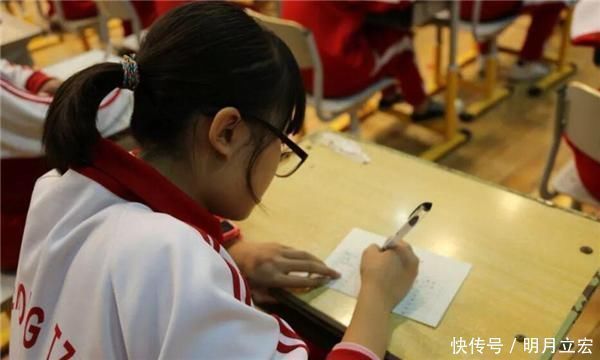 诺贝尔奖&汉字有缺陷?英国诺贝尔奖得主罗素一针见血:汉字有“三大缺陷”