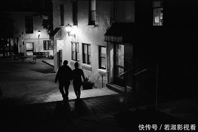 老年人,餐后散步、行走对身体好处多,但这7点细节一定要注意!